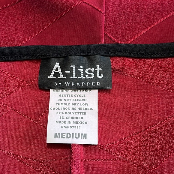 A-list by wrapper Maroon light weight dress top. Size Medium - Picture 5 of 5